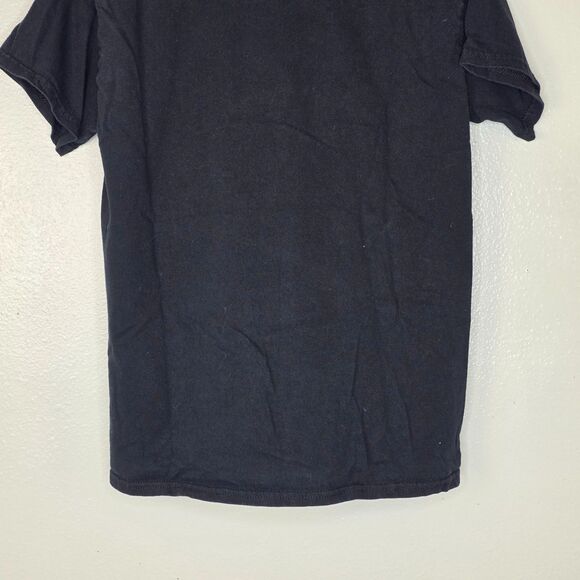 Halloween Black Michael Myers Monet Bridge Graphic Tee Size Medium - Picture 6 of 7